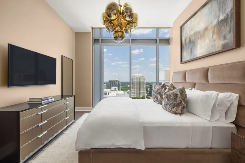 Skyline Penthouse with Breathtaking City Views - Atlanta, Georgia
