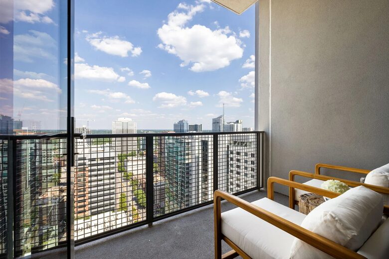 Skyline Penthouse with Breathtaking City Views - Atlanta, Georgia