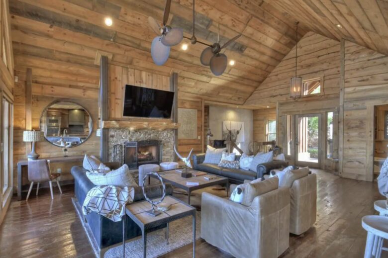 Heights Haven Lodge | Blue Ridge Views & Luxury Living - Cherry Log, Georgia