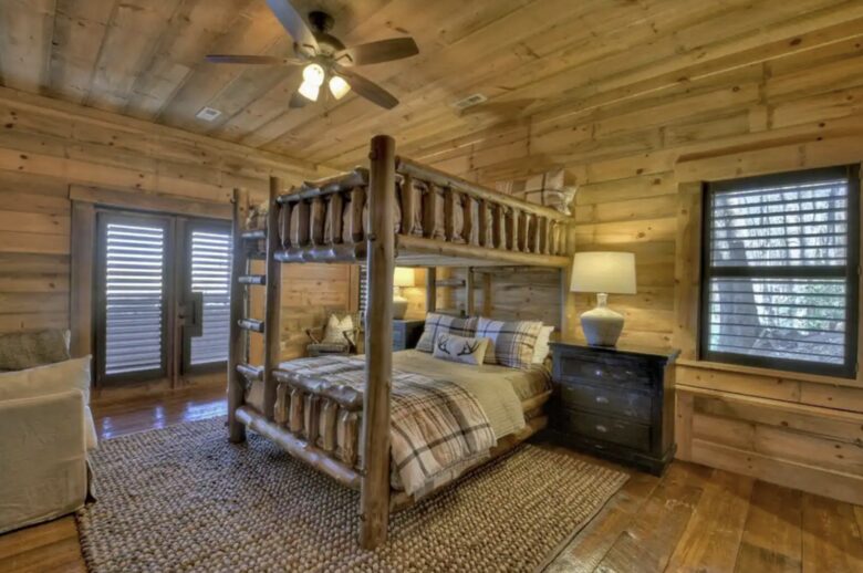 Heights Haven Lodge | Blue Ridge Views & Luxury Living - Cherry Log, Georgia