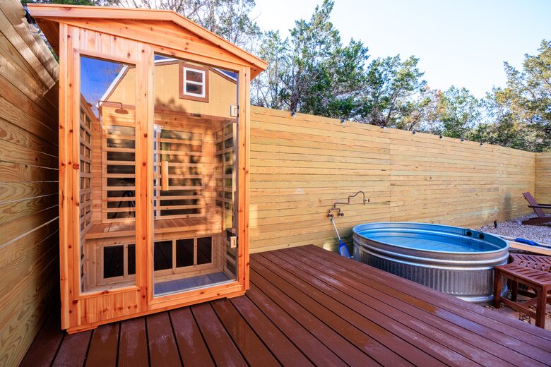 Romantic Luxury Retreat | With Hot/Cold Pool & Sauna - Wimberley, Texas