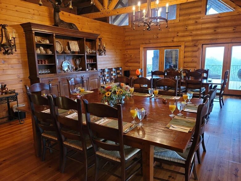 Dream Ranch Lodge & Hunting Preserve - Guntersville, Alabama