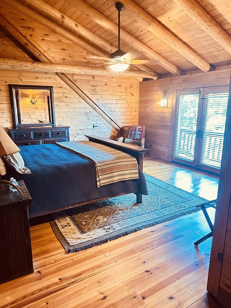 Dream Ranch Lodge & Hunting Preserve - Guntersville, Alabama
