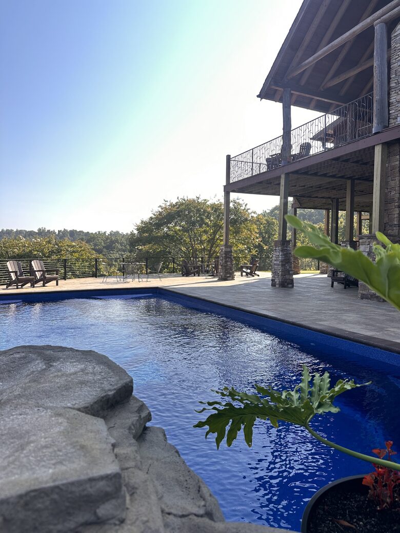 Dream Ranch Lodge & Hunting Preserve - Guntersville, Alabama