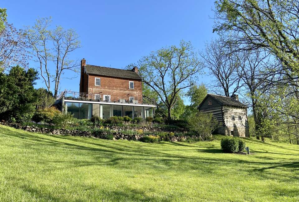 Boxwood Hill - Castleton, Virginia