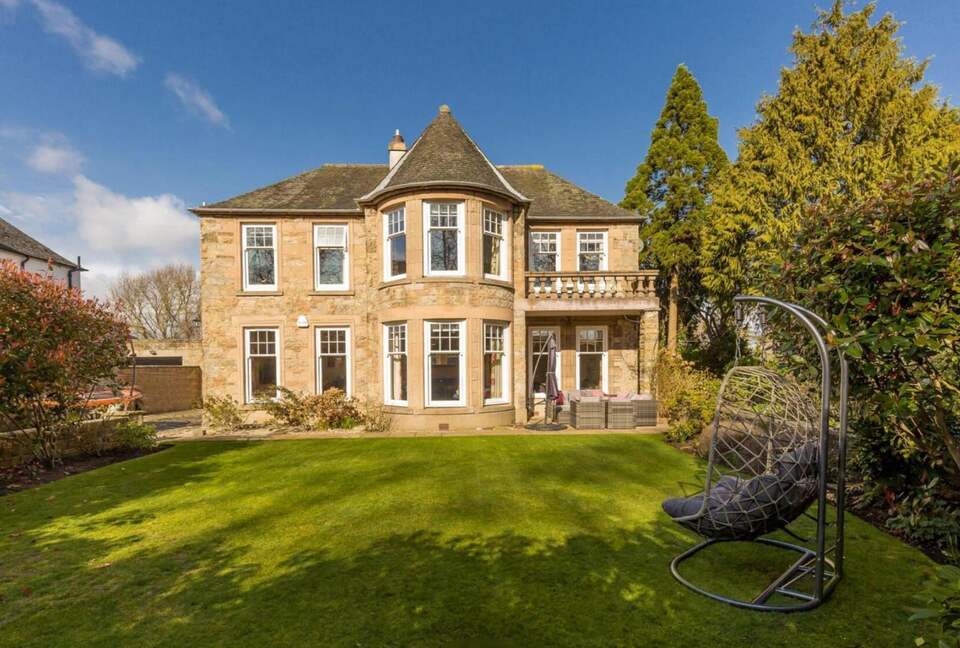 Luxury Cramond Villa - Cramond, Edinburgh, United Kingdom