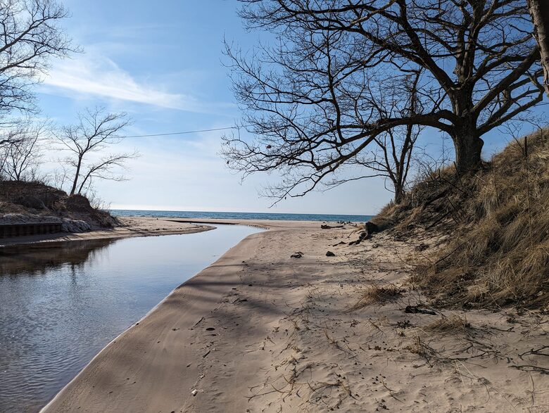 Spacious Mears Retreat - Steps From Lake Michigan and Sand Dunes - Mears, Michigan