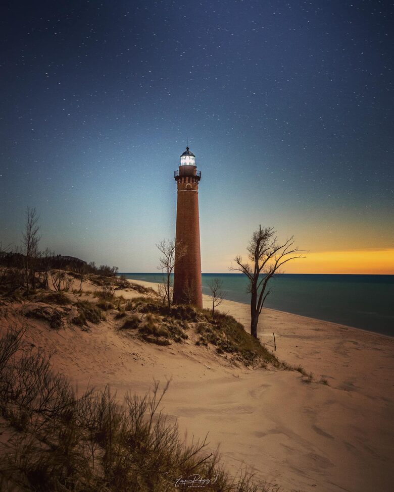 Spacious Mears Retreat - Steps From Lake Michigan and Sand Dunes - Mears, Michigan