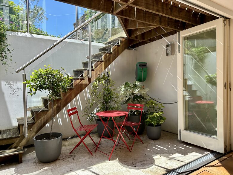 Seating area on the way to the garden