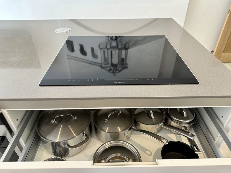 Well-equipped kitchen