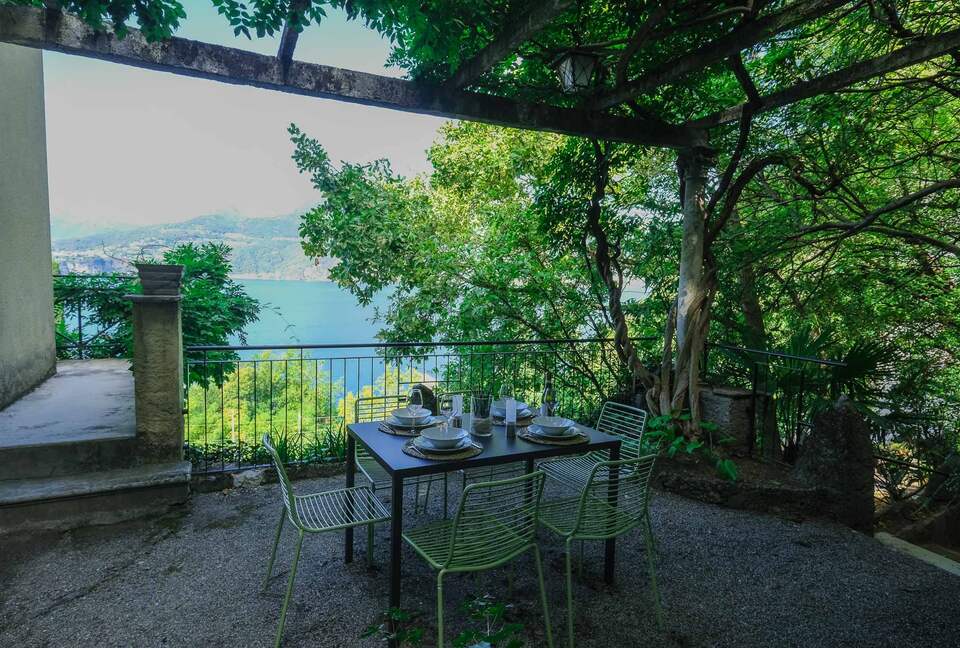 2 Apartments At Villa Gina | Casa Ginevra & Casa Luna - Perledo, Como Lake, Italy