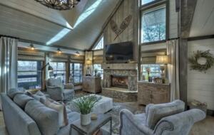 Luxury Family Compound in Blue Ridge | Amazing Outdoor Spaces and Close to Lake, River and Town - Blue Ridge, Georgia
