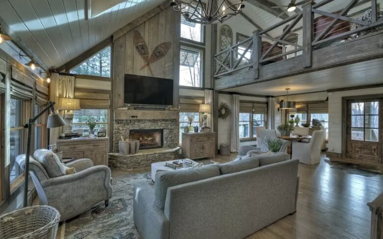 Luxury Family Compound in Blue Ridge | Amazing Outdoor Spaces and Close to Lake, River and Town - Blue Ridge, Georgia