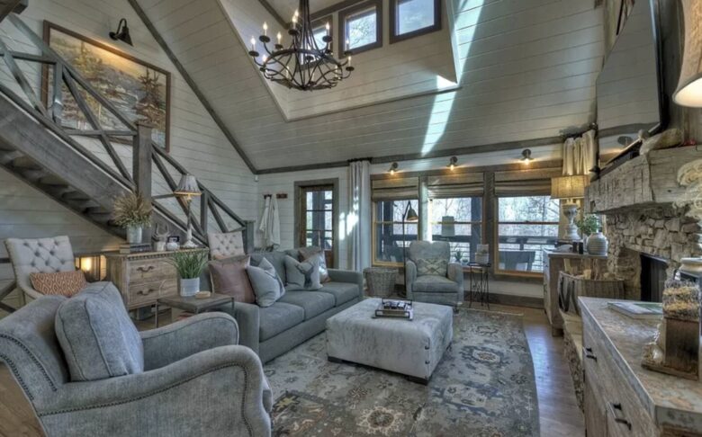 Luxury Family Compound in Blue Ridge | Amazing Outdoor Spaces and Close to Lake, River and Town - Blue Ridge, Georgia