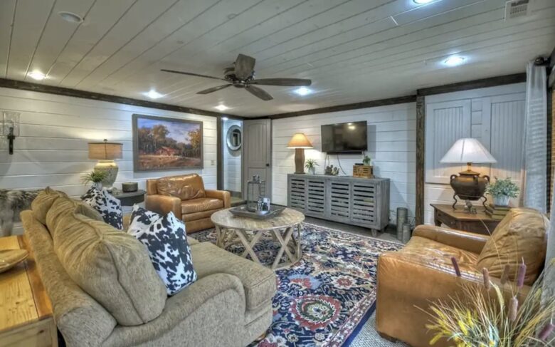 Luxury Family Compound in Blue Ridge | Amazing Outdoor Spaces and Close to Lake, River and Town - Blue Ridge, Georgia