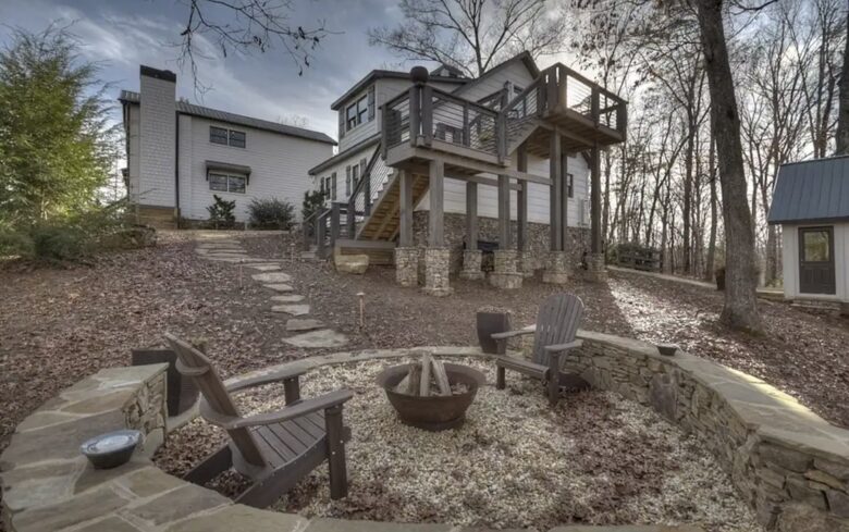 Luxury Family Compound in Blue Ridge | Amazing Outdoor Spaces and Close to Lake, River and Town - Blue Ridge, Georgia