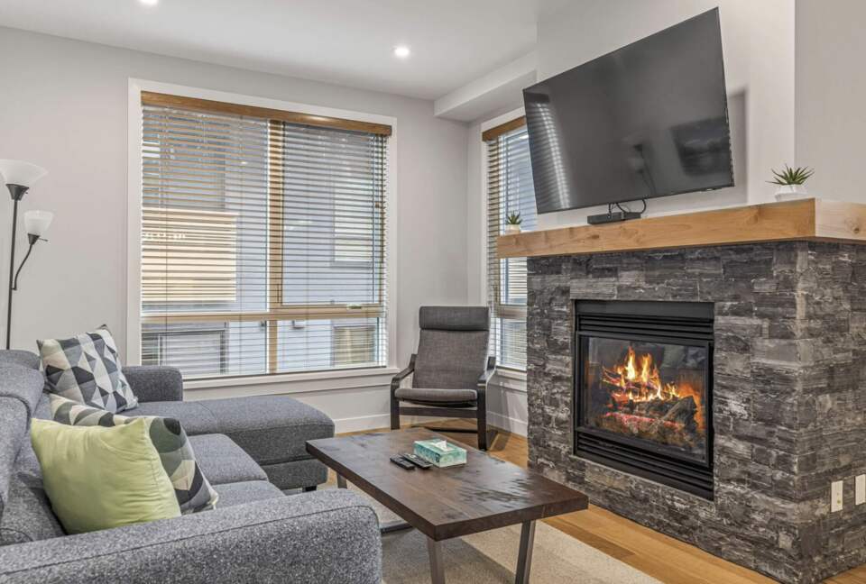 Tamarack Lodge | One-Bedroom Villa - Canmore, Canada