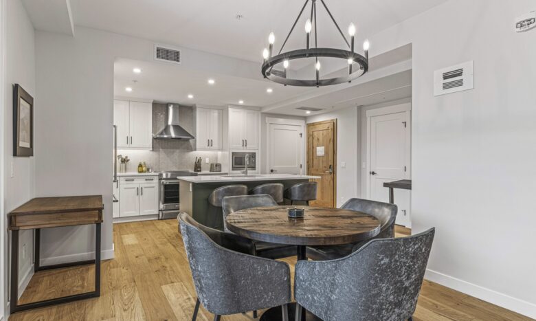Tamarack Lodge | One-Bedroom Villa - Canmore, Canada