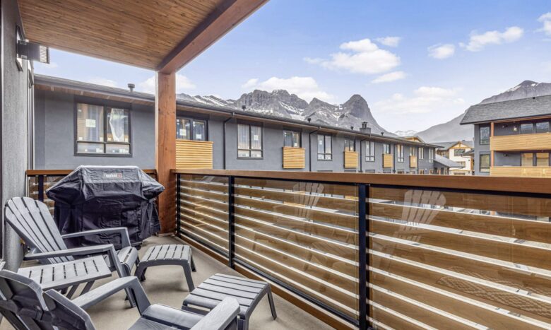 Tamarack Lodge | One-Bedroom Villa - Canmore, Canada