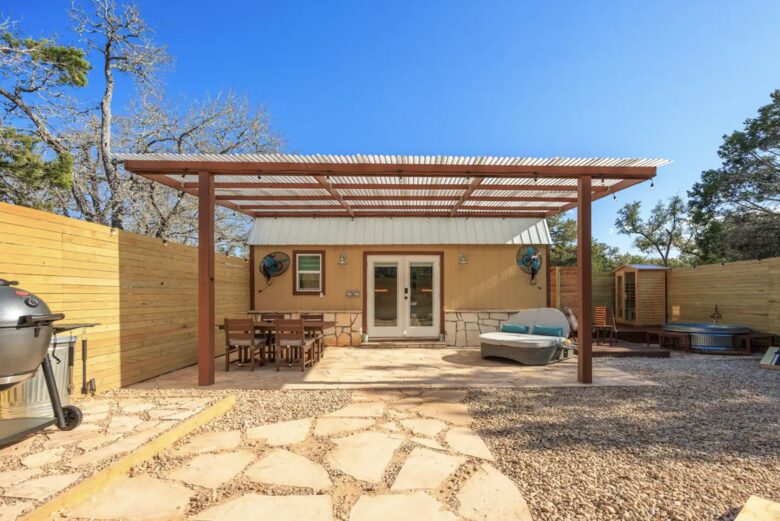 Romantic Luxury Retreat | With Hot/Cold Pool & Sauna - Wimberley, Texas