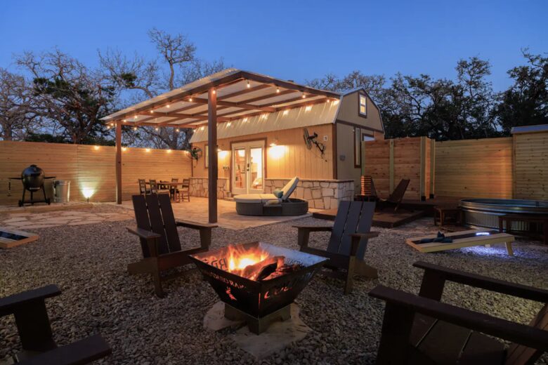 Romantic Luxury Retreat | With Hot/Cold Pool & Sauna - Wimberley, Texas