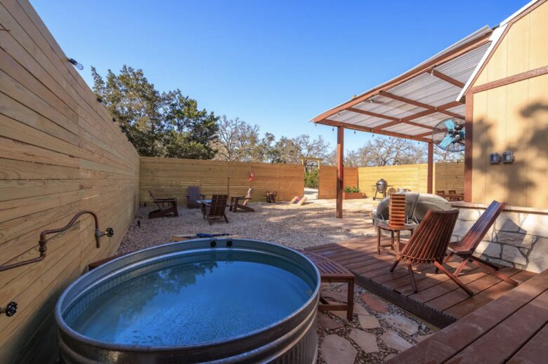 Romantic Luxury Retreat | With Hot/Cold Pool & Sauna - Wimberley, Texas