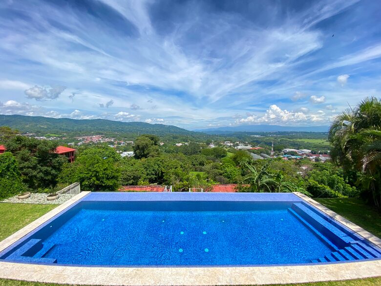 Casa Om | Luxury Villa with Infinity Pool - Ciudad Colón, Costa Rica