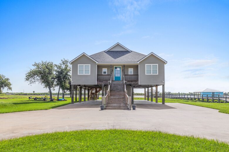 Waterfront Hackberry Retreat with Fishing Dock & Scenic Views - Hackberry, Louisiana