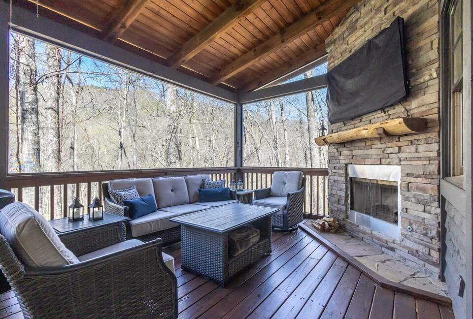 Allspice Court Cottage | Bear Lake Reserve - Tuckasegee, North Carolina