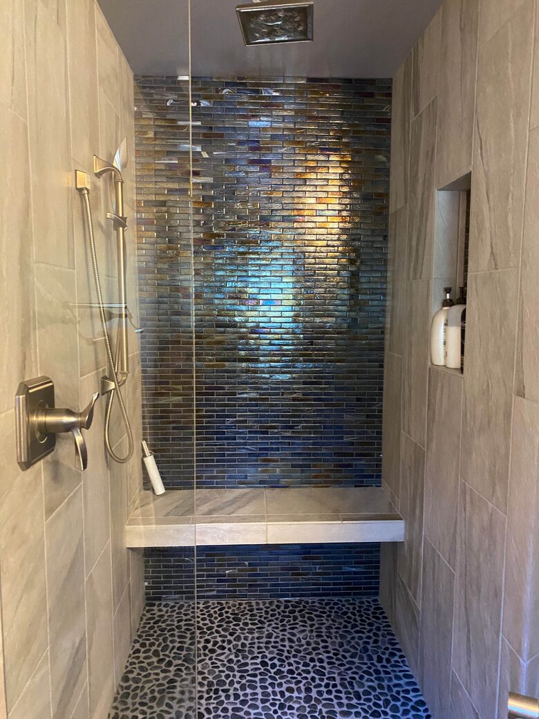 Hallway bath