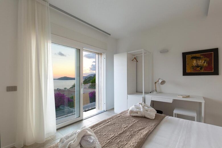 Scissure Sea Suite Villa - Gaeta, Italy