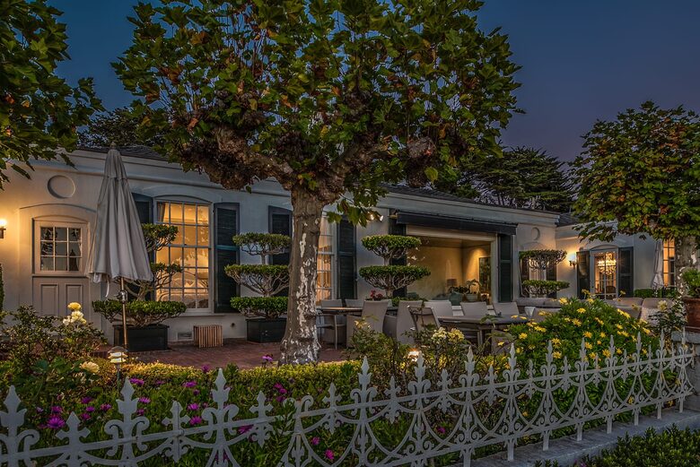 Stunning Pebble Beach Golf Course and Oceanfront Estate - Pebble Beach, California