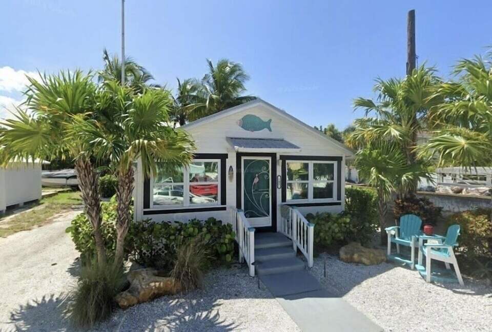Beachside Bungalow - Bradenton Beach, Florida