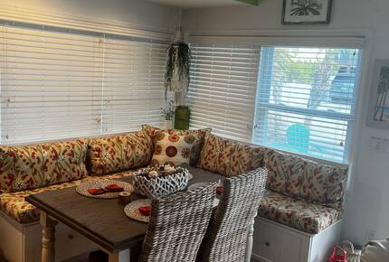 Beachside Bungalow - Bradenton Beach, Florida