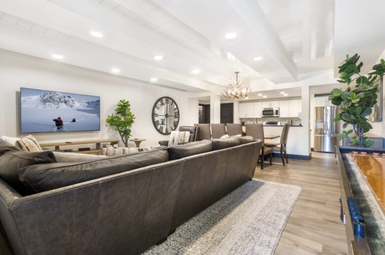 Stunning Avon Condo at The Lodge | Walk to Beaver Creek Gondola - Avon, Colorado