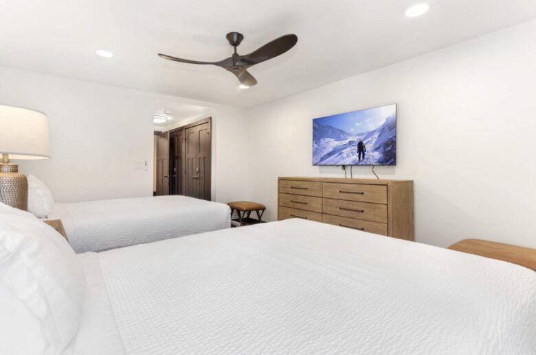 Stunning Avon Condo at The Lodge | Walk to Beaver Creek Gondola - Avon, Colorado