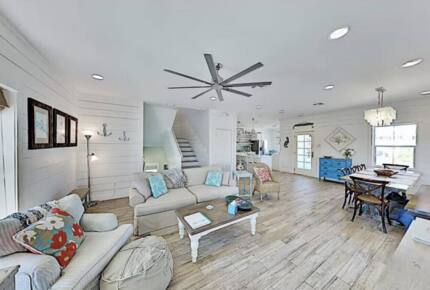 Beachside at Tiffany's - Port Aransas, Texas