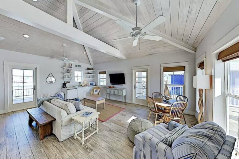 Beachside at Tiffany's - Port Aransas, Texas