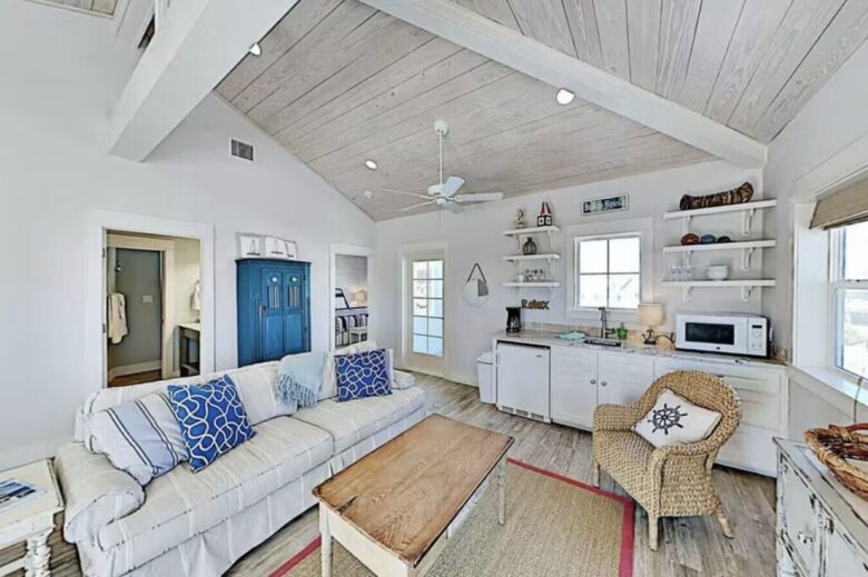 Beachside at Tiffany's - Port Aransas, Texas