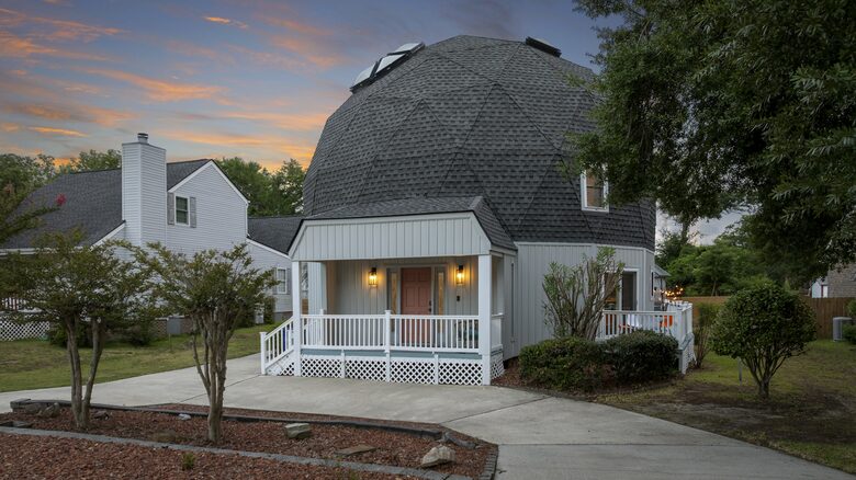 White Sands Dome - North Myrtle Beach, South Carolina