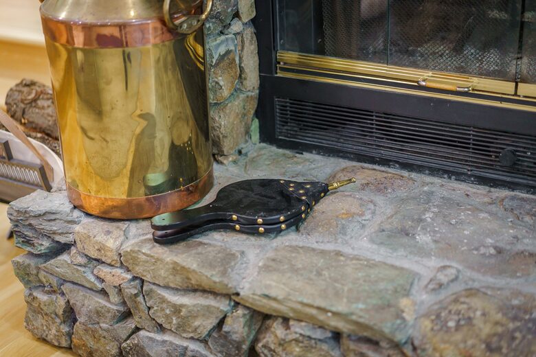 Wintergreen Retreat: Steps to Great Hiking on the Appalachain Trail - Wintergreen Resort, Virginia