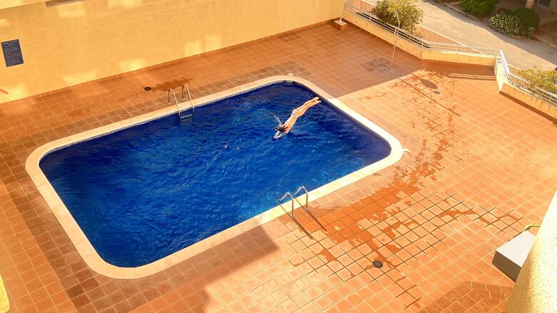 Lovely Beachfront apartment with stunning sea views - l'Alfàs del Pi, Spain