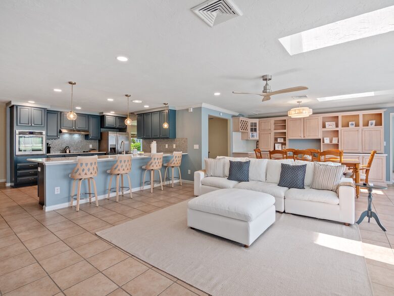 Waterloo - Cape Coral, Florida