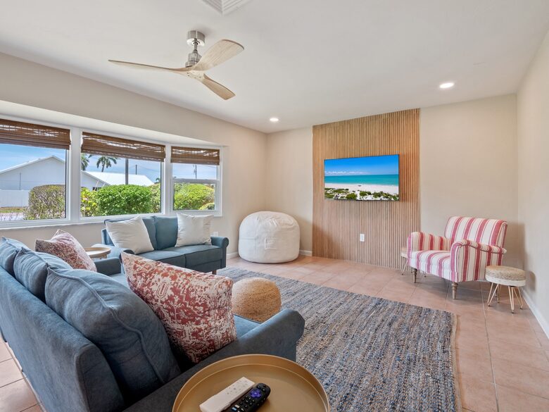 Waterloo - Cape Coral, Florida