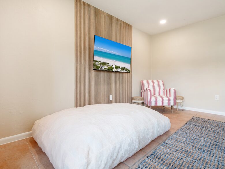 Waterloo - Cape Coral, Florida