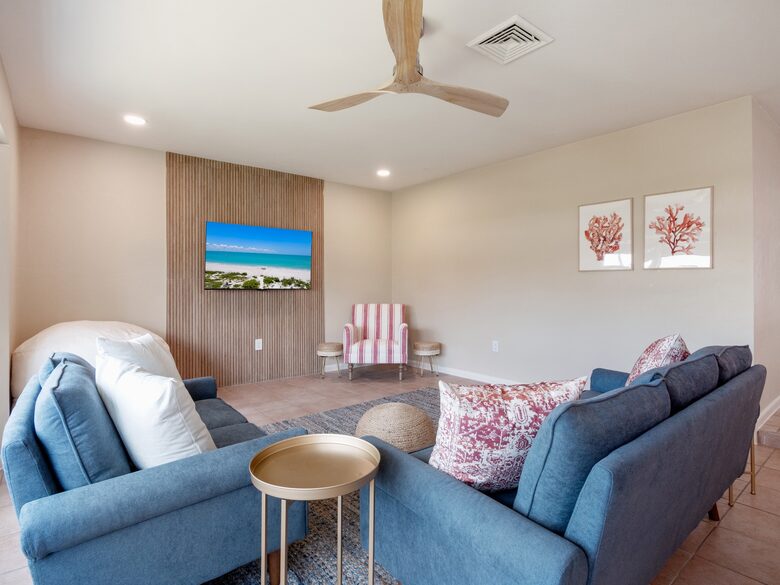 Waterloo - Cape Coral, Florida