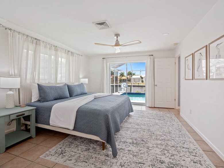 Waterloo - Cape Coral, Florida