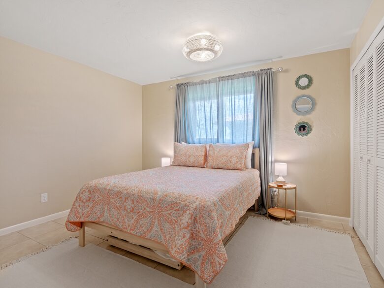 Waterloo - Cape Coral, Florida