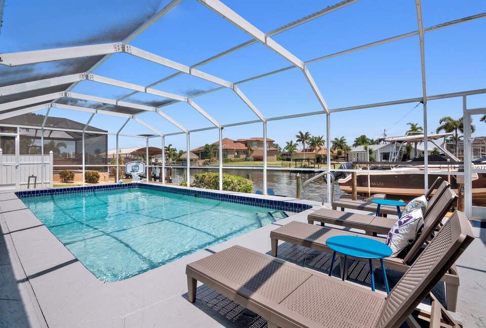 Waterloo - Cape Coral, Florida
