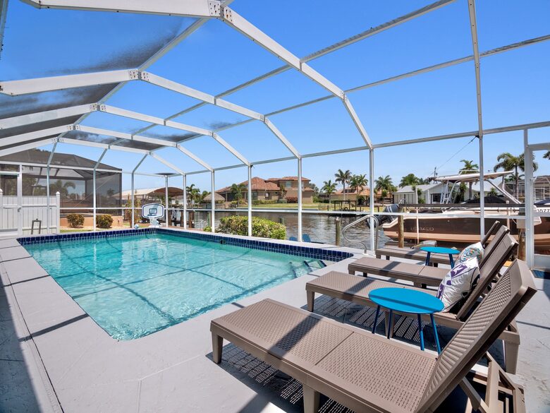 Waterloo - Cape Coral, Florida